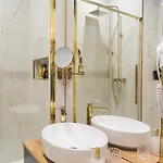 Hanza Tower - Golden Heaven
