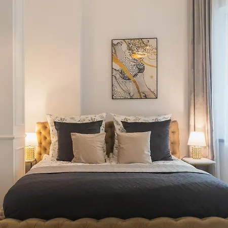 Апартаменты Hanza Tower - Golden Heaven