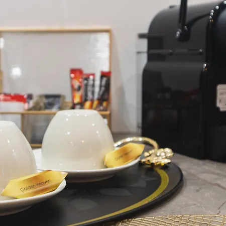 Апартаменты Hanza Tower - Golden Heaven