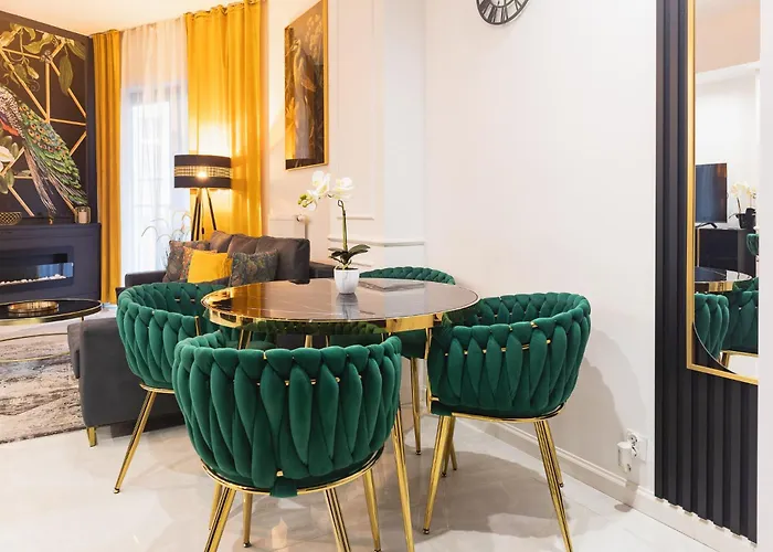 شقة Hanza Tower - Golden Heaven شتشيتسين